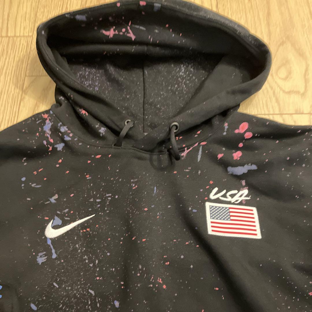 NIKE×FUTURA