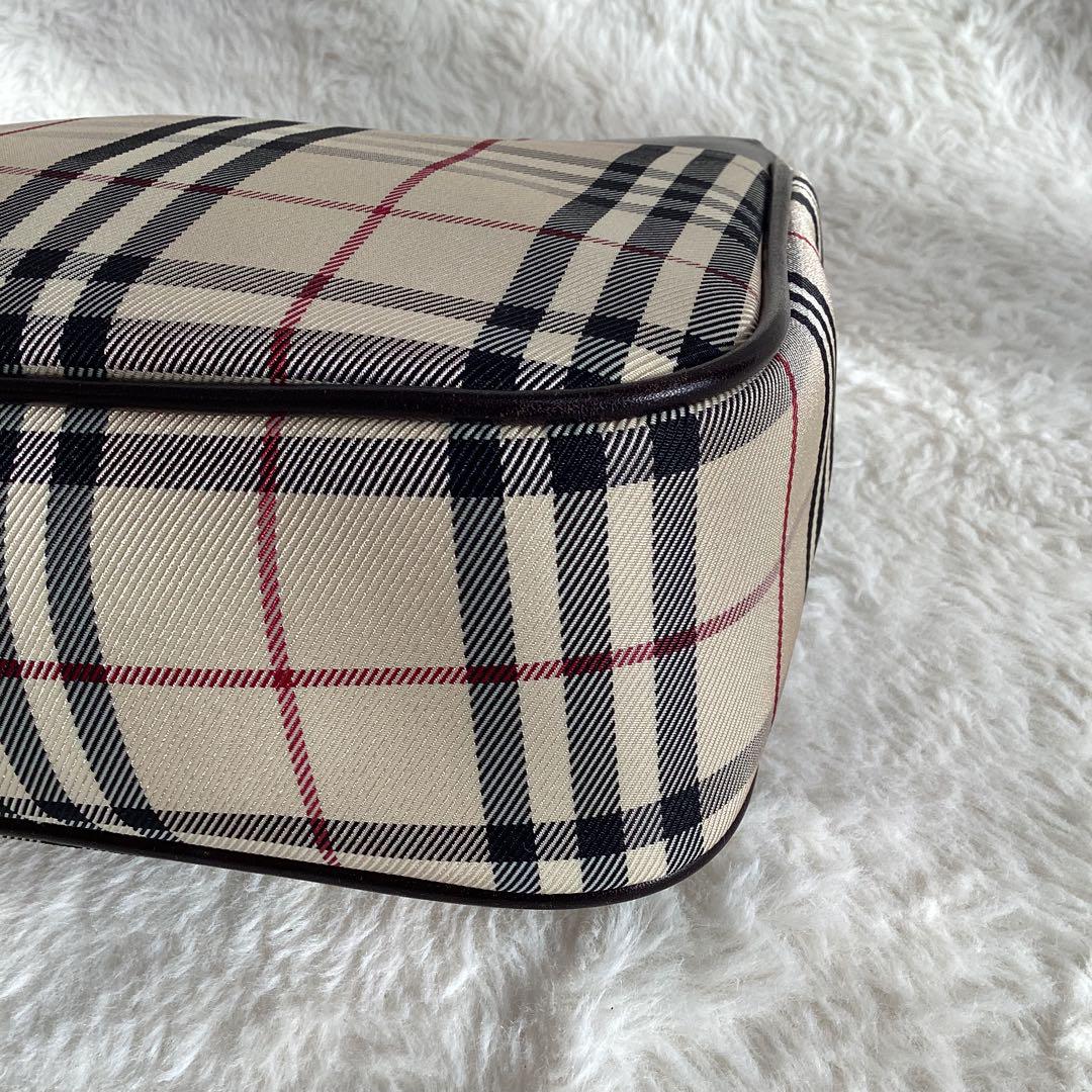 BURBERRY ワンショルダーバッグ ノバチェック キャンバス
