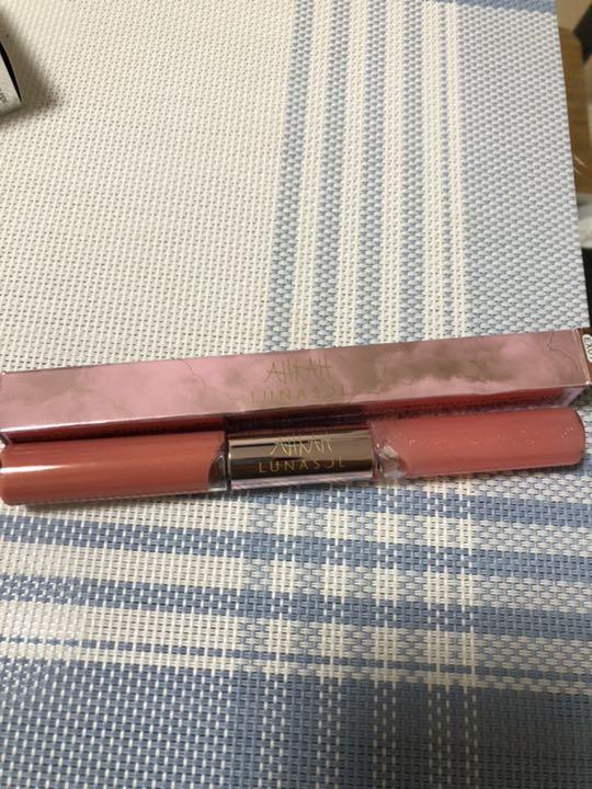 ルナソルアーカーコレクションリップス