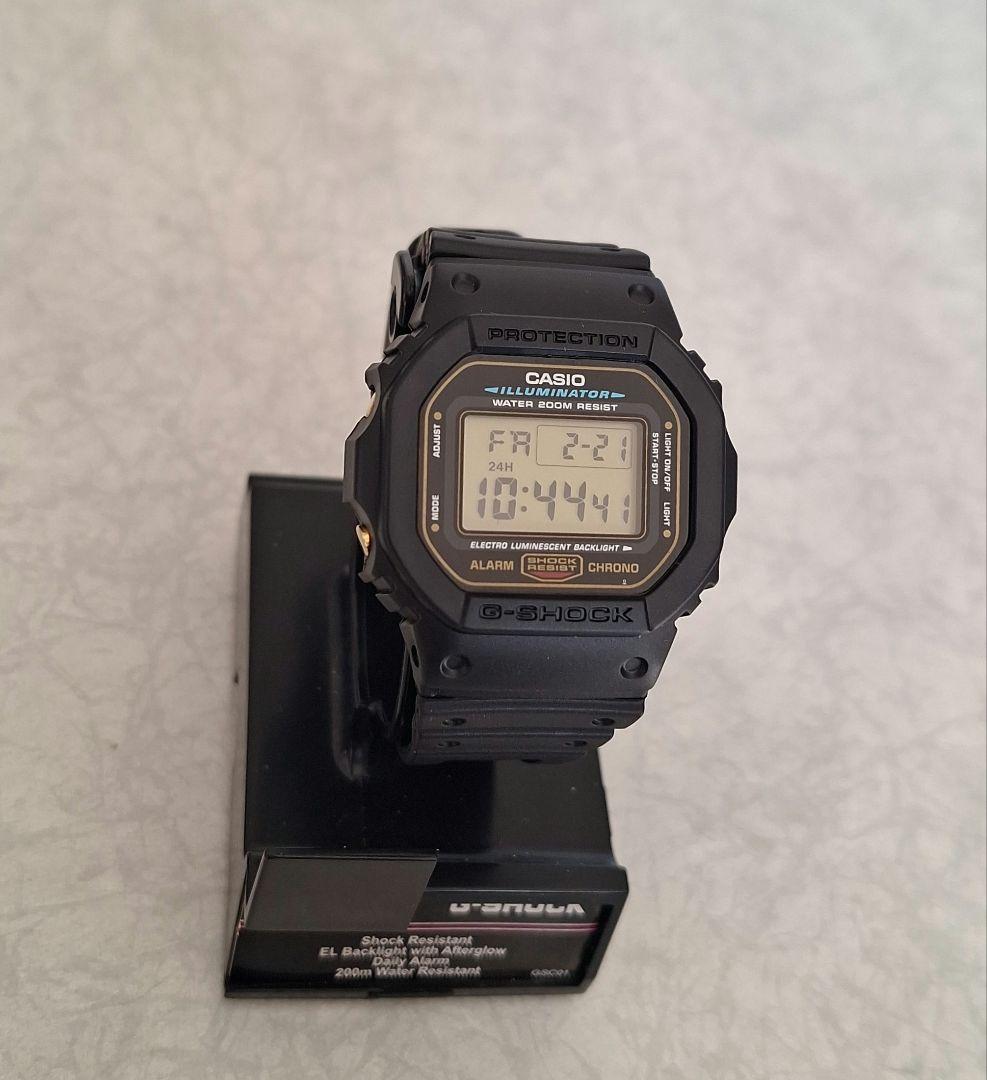 ✦カシオG−SHOCK DW−5600E GOLD液晶【美品】