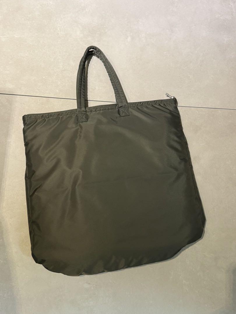 YAECA (ヤエカ) LIKE WEAR ナイロン ヘルメットバッグ　オリーブ