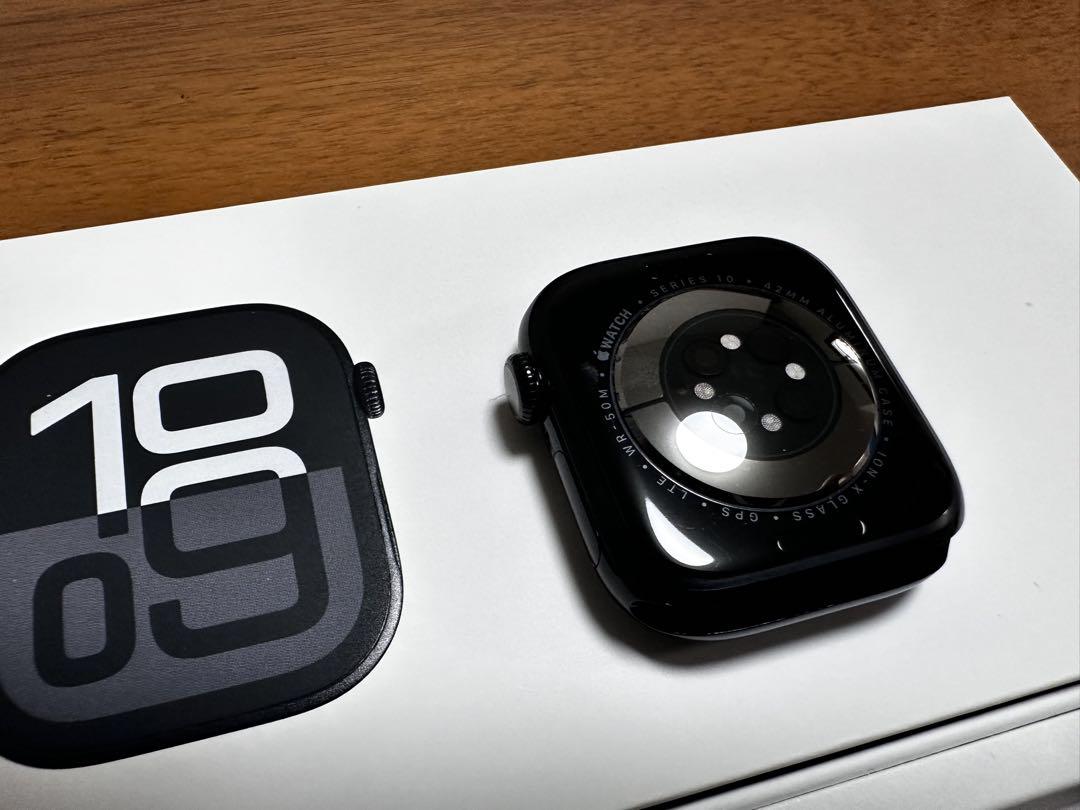 Apple Watch Series 10 セルラー 42mm MWX63J/A