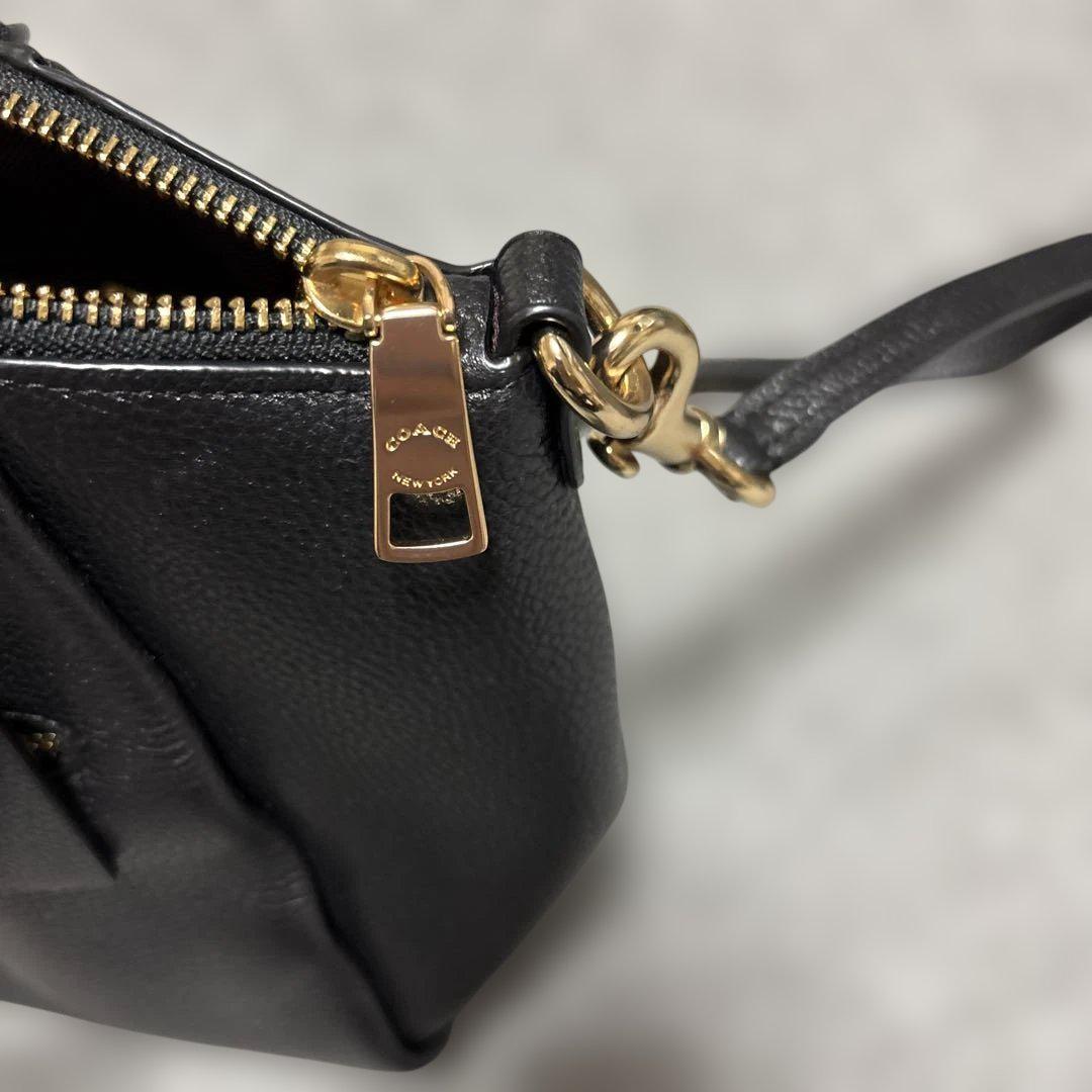 O*o様 COACH ブラック レザー ハンドバッグ