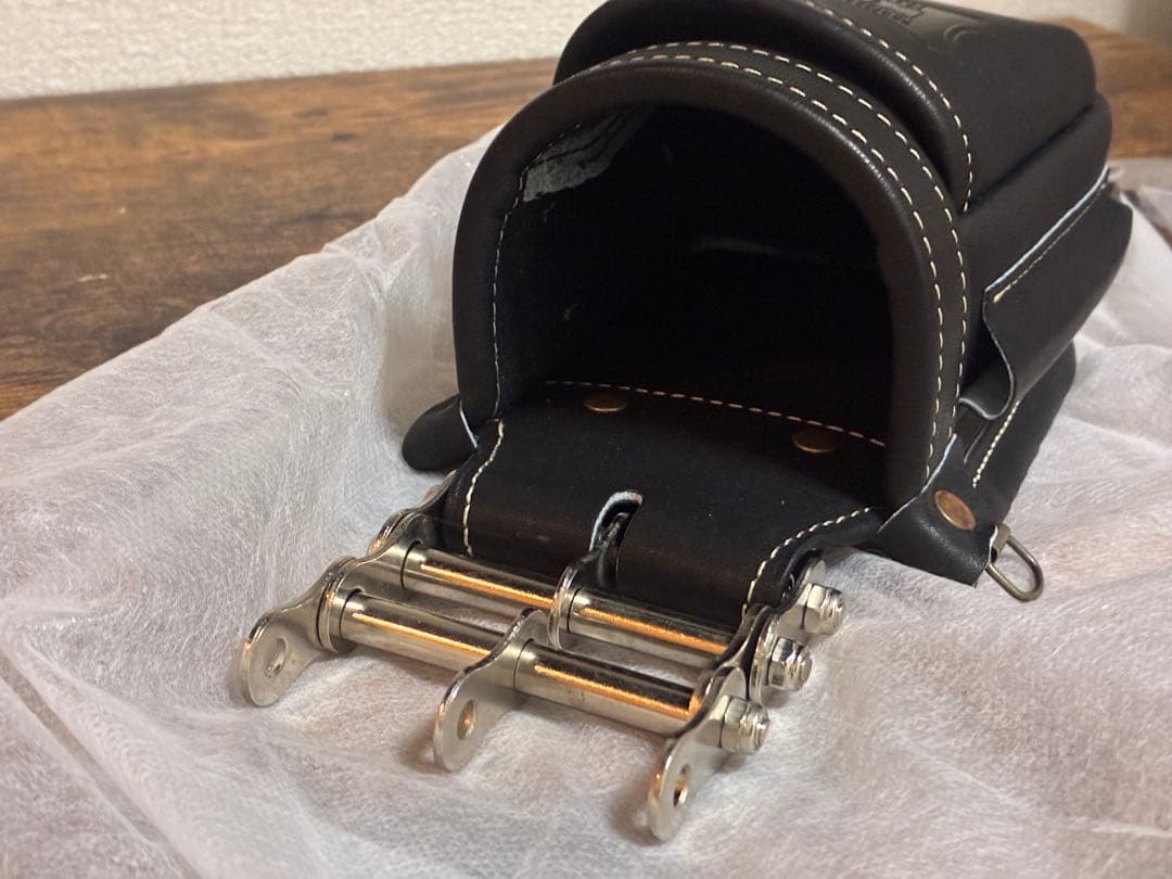 最 硬式グローブ革チェーンタイプ小物腰袋