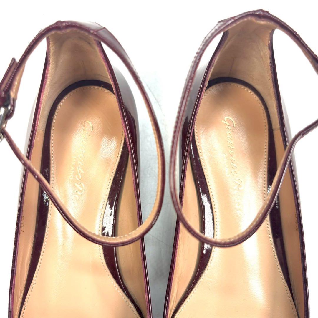 Gianvito Rossi ジャンヴィトロッシ　フラットシューズ　エナメル