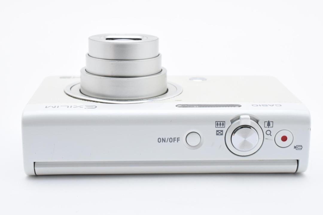 カシオ CASIO EXILIM EX-ZR50 ホワイト《Wi-Fi対応》