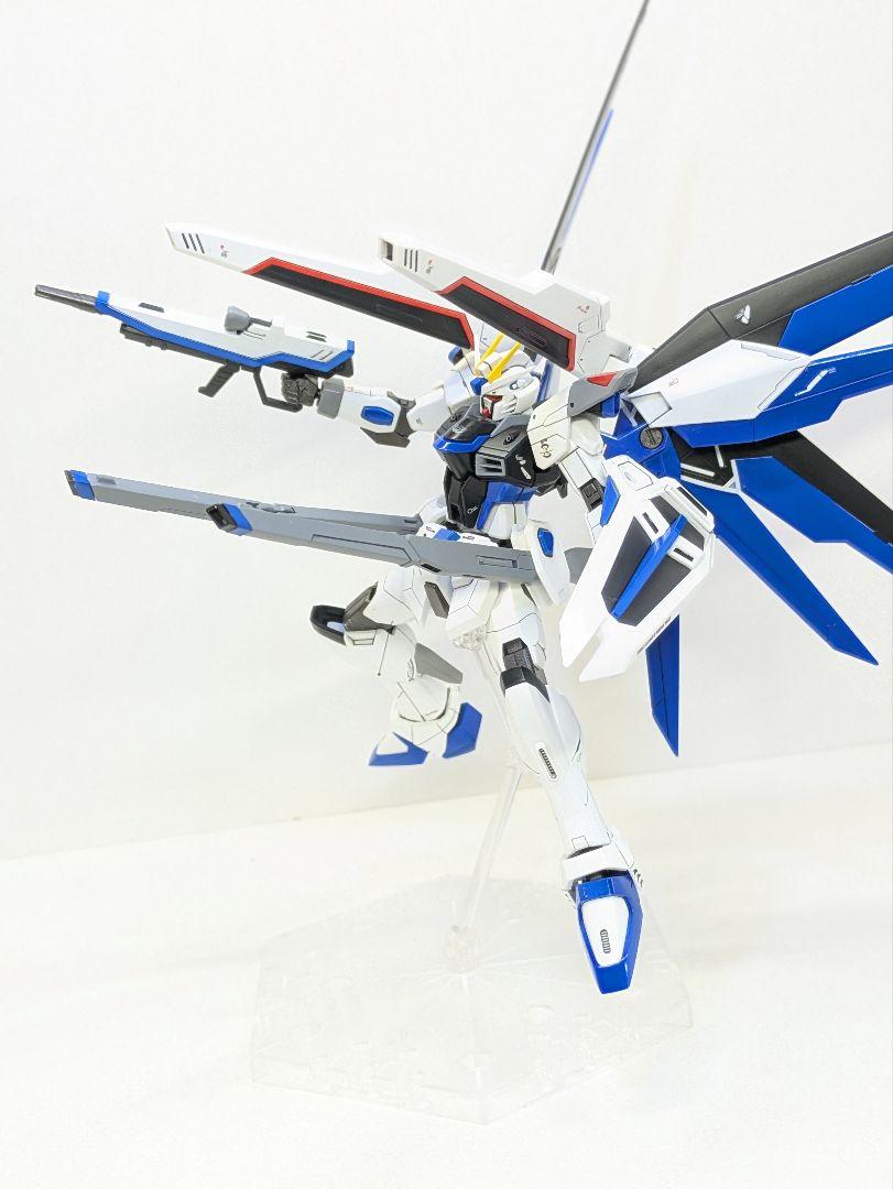 hgce フリーダムガンダム　イザークカラー