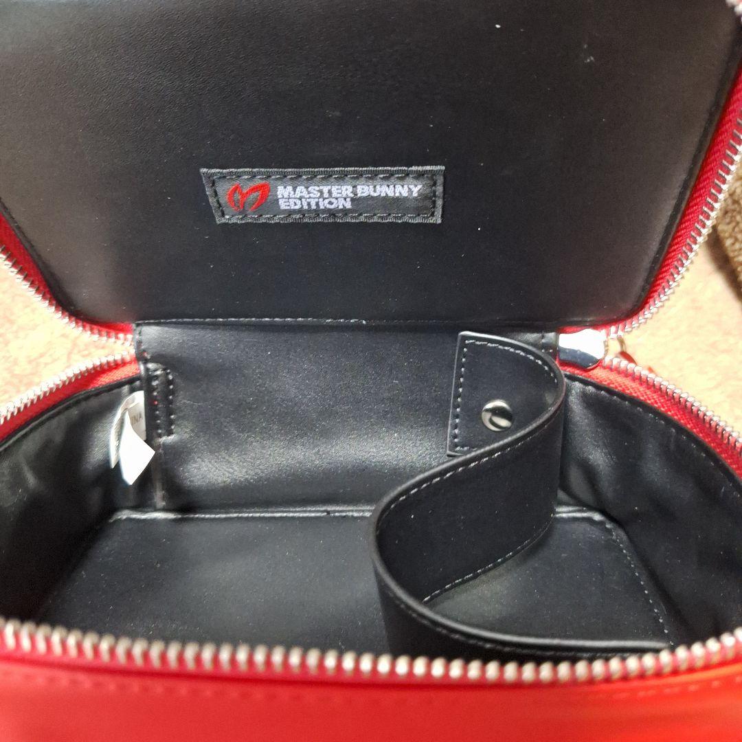 マスターバニーエディション　レッドポーチ　新品