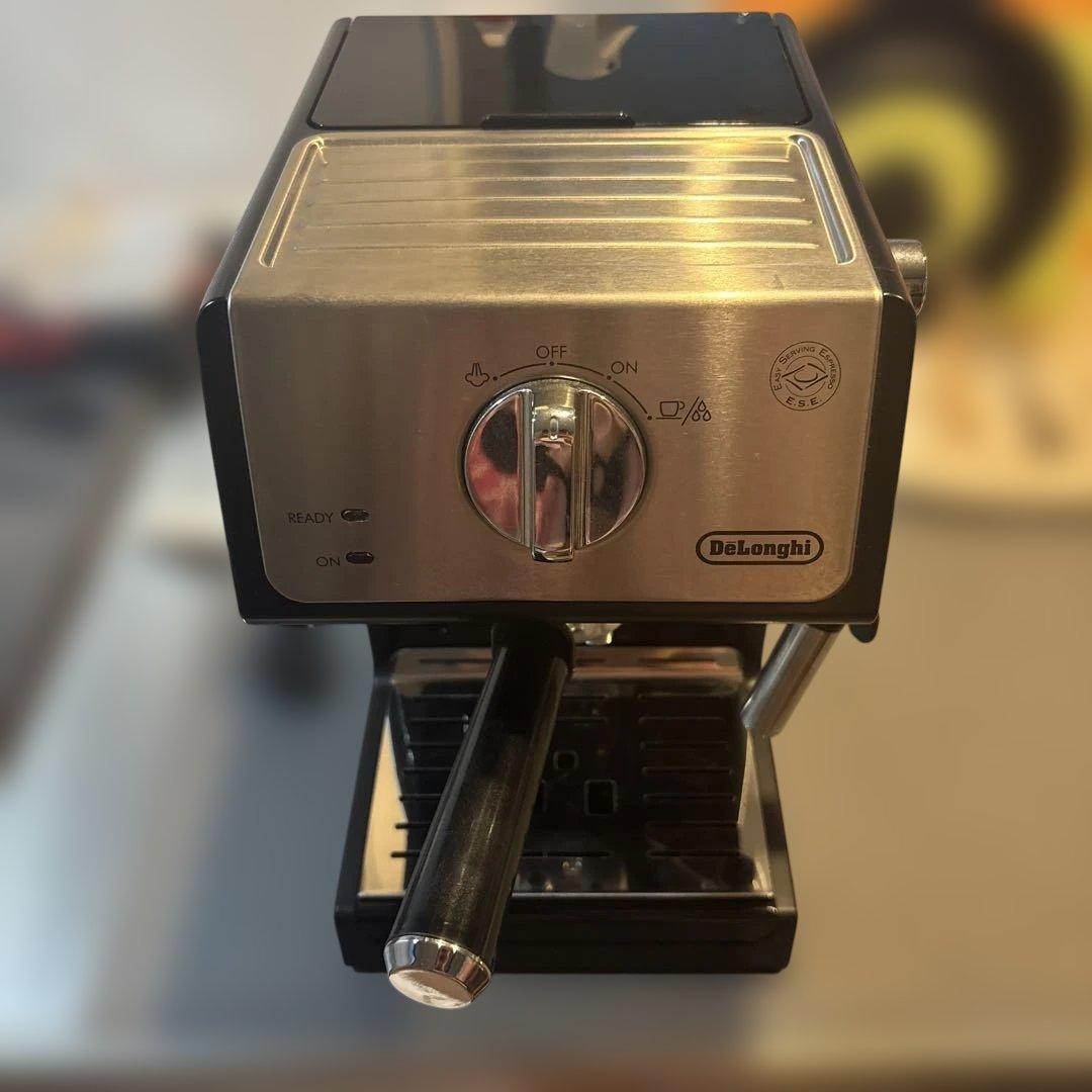 De'Longhi (デロンギ) エスプレッソメーカー De'Longhi (デロンギ) エスプレッソメーカー