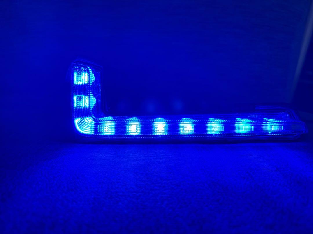 ダイハツ　LA150 ムーヴカスタム　フロントLEDイルミネーション[ブルー］