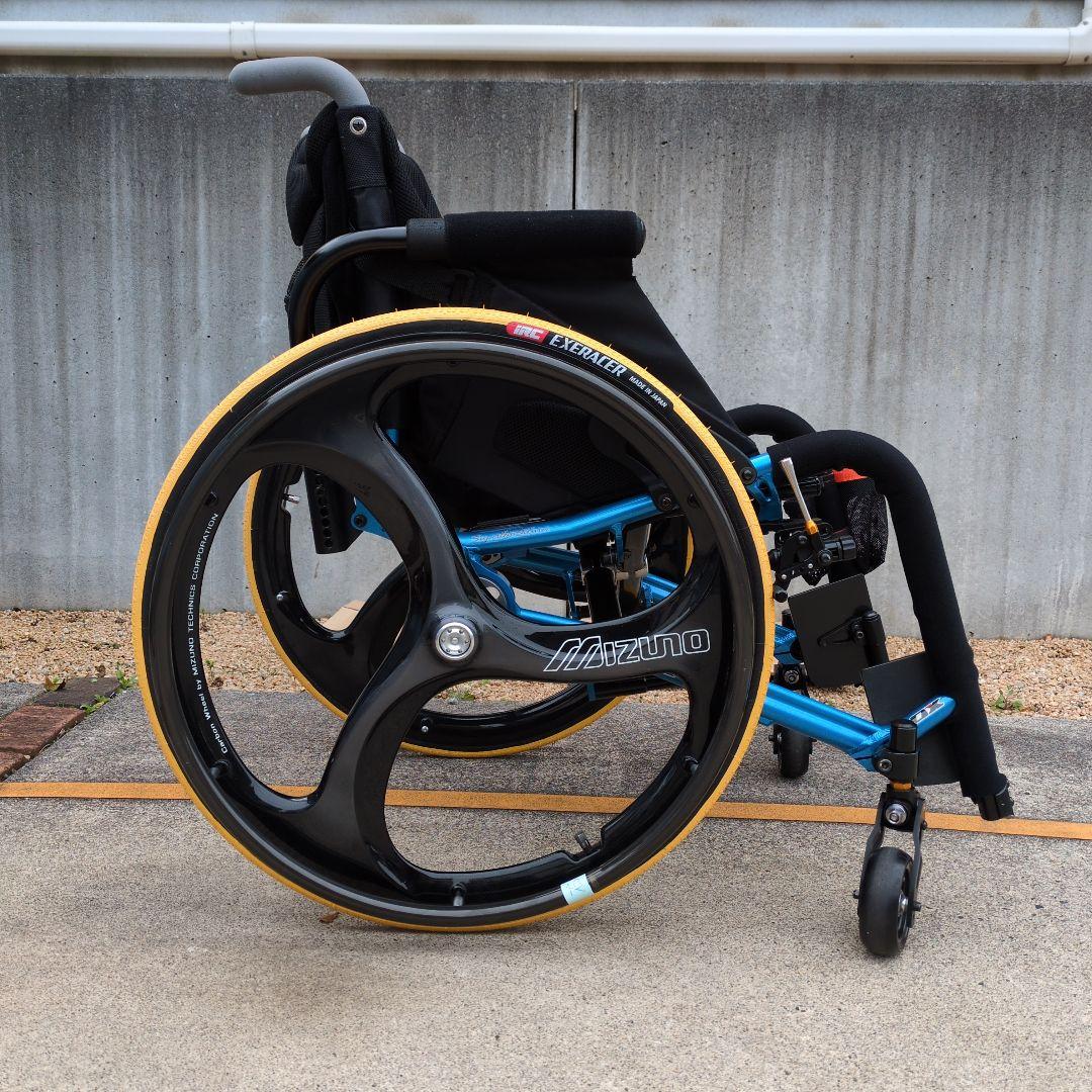 『希少』車椅子 フル カーボンホイール ⚠️タイヤ&チューブ 手に入れました