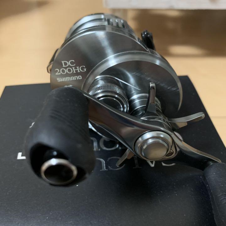カルカッタコンクエストdc200HG(右巻き) - www.vetrepro.fr 元気 カルカッタコンクエストDC200 右巻き 右ハンドル リール