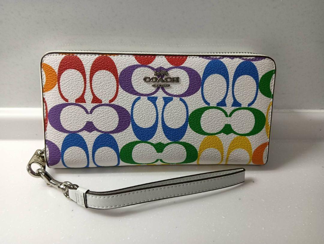COACH ラウンドファスナー　マルチカラー　ホワイト