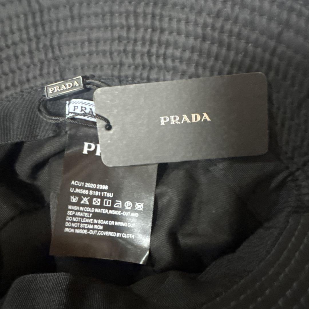 PRADA バケハ