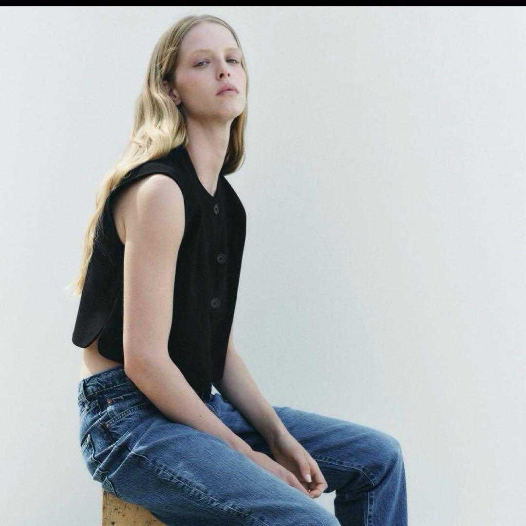 ZARA ボタンベストトップス ZW collection - メルカリ