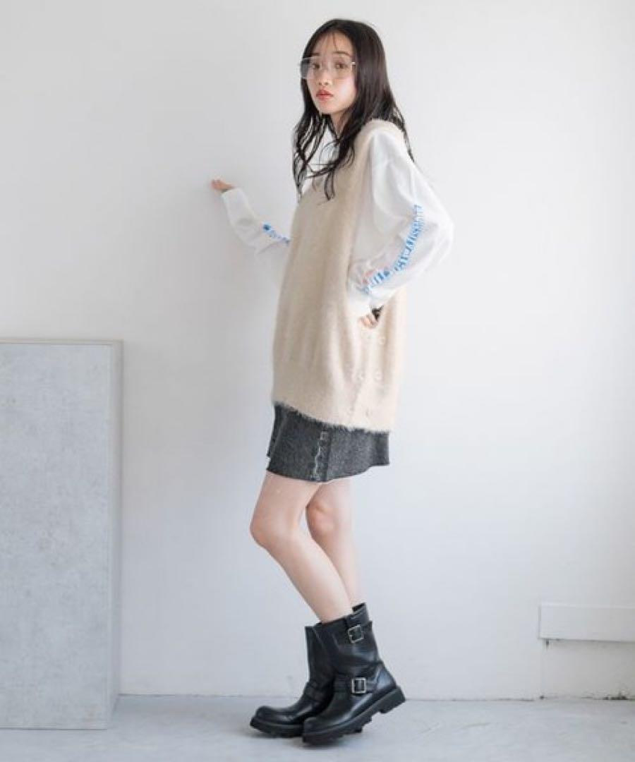 LOWRYS FARM ローリーズファーム ボタンシャギーベスト
