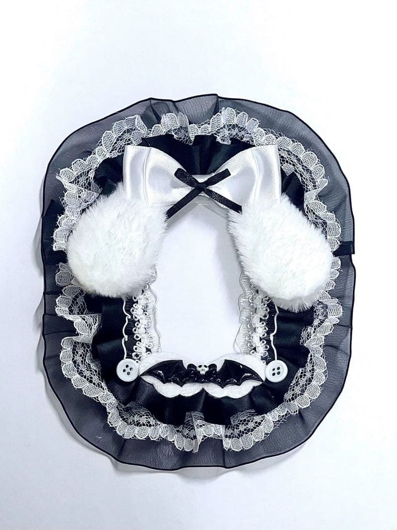 フリル付き黒白デザイン耳付き