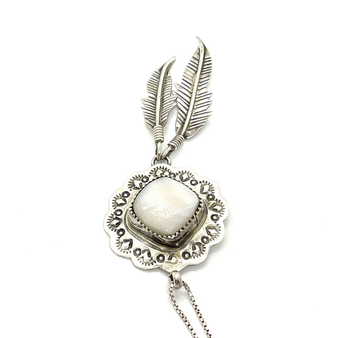 ●ナバホ族・シェル●ビンテージシルバーネックレストップ●STERLING925