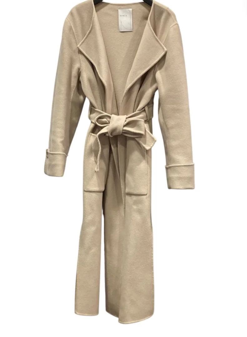 リバーノーカラーコート　noble ライトベージュ　スリット　ベルト