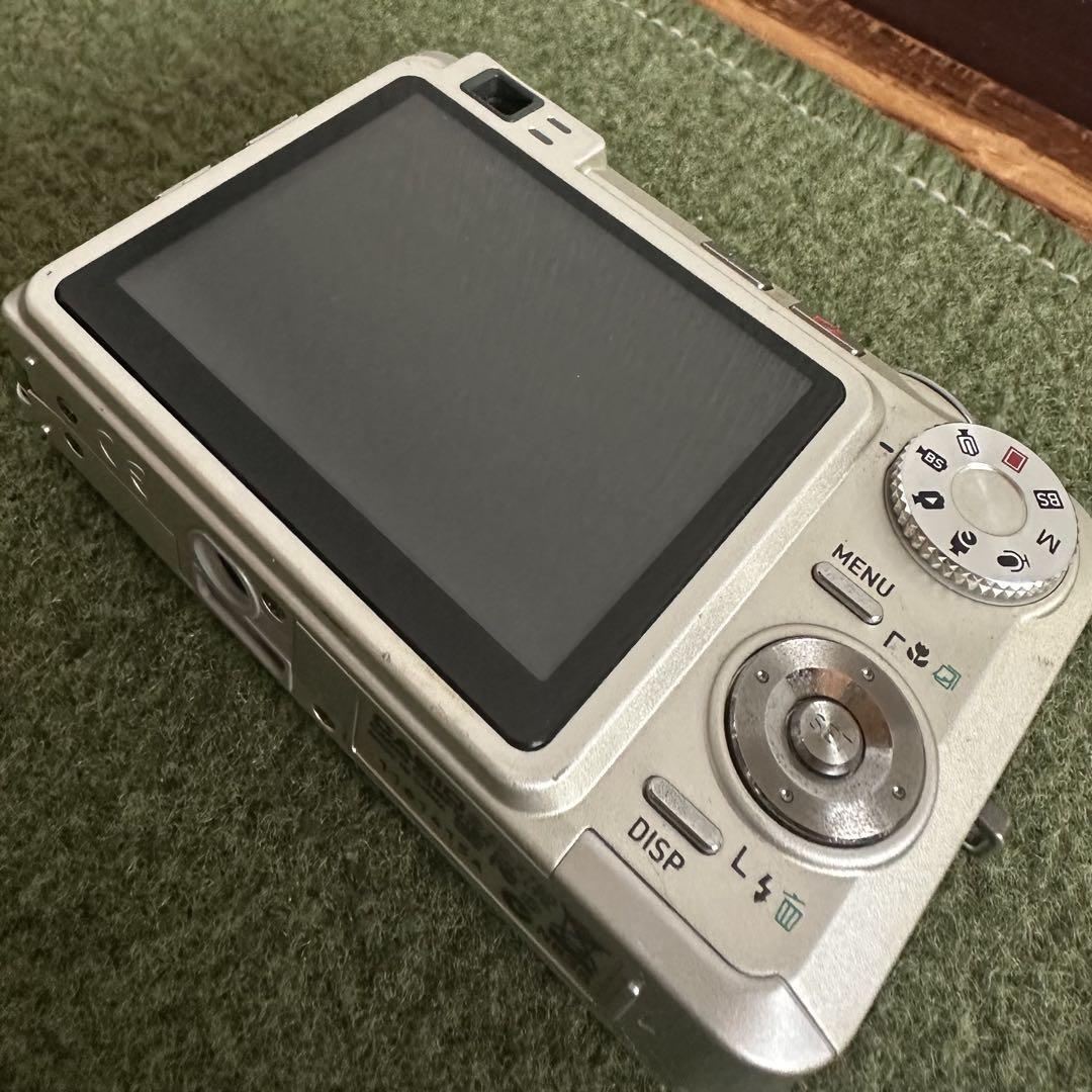 CASIO EXILIM EX-Z750 デジタルカメラ シルバー