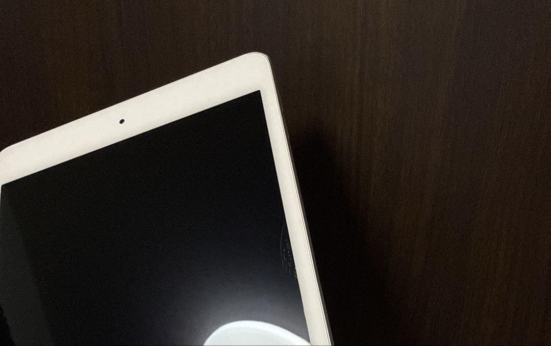 ● iPad