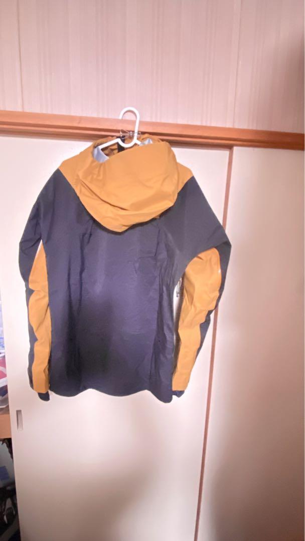 MAMMUT haldiglat HS hooded jackt 未使用
