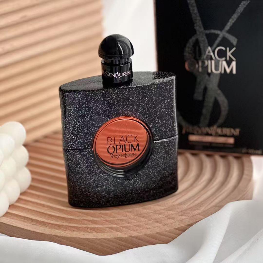 新品 イヴ サンローラン ブラック オピウム　オーデパルファム 90ml EDP