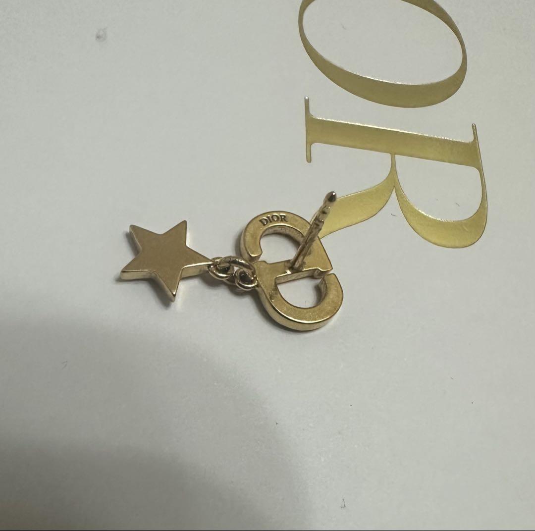 Dior E3714WOMCY03SU スタッドピアス(片耳用)