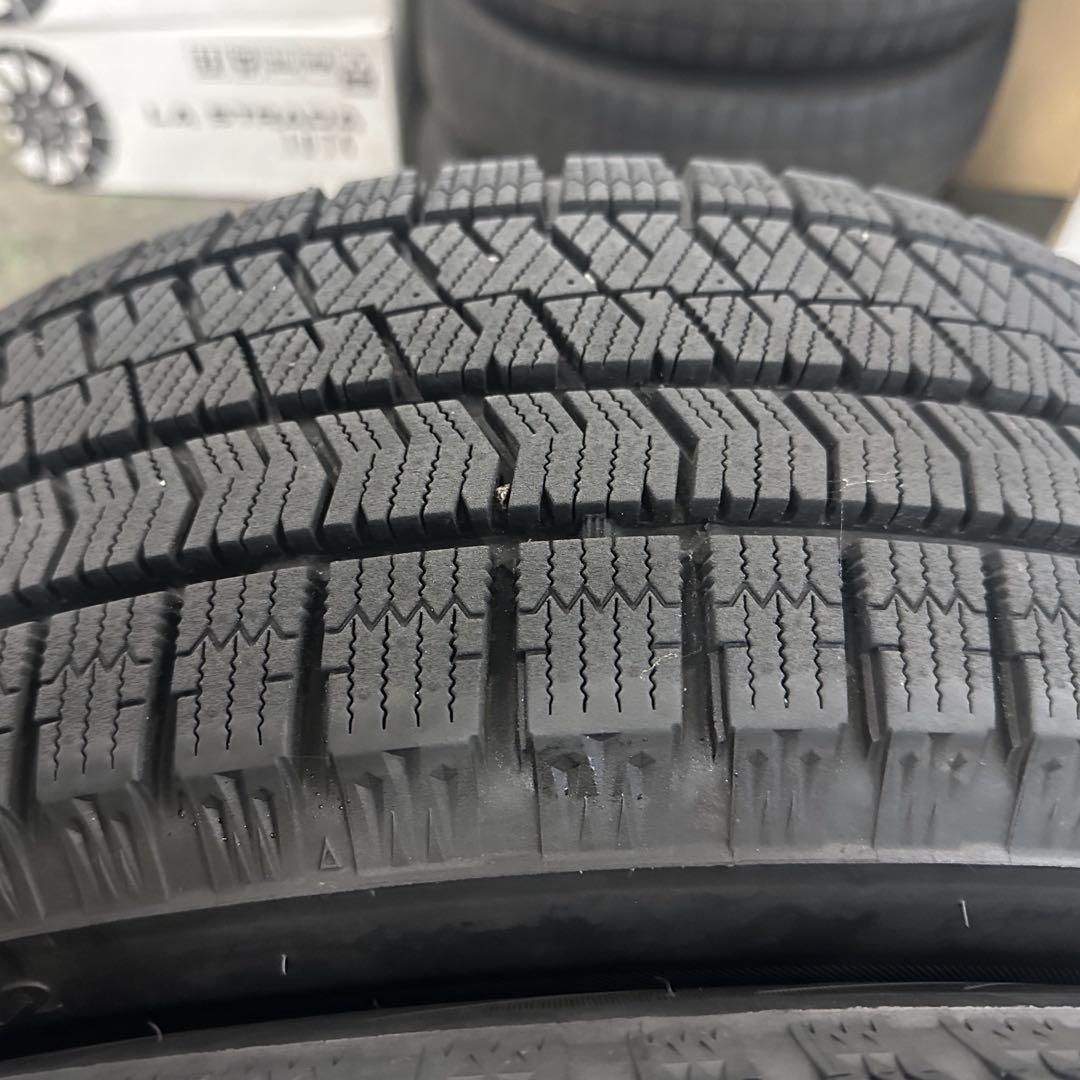 【超バリ溝】215/60R17 スタッドレスタイヤ 4本セット ブリヂストン