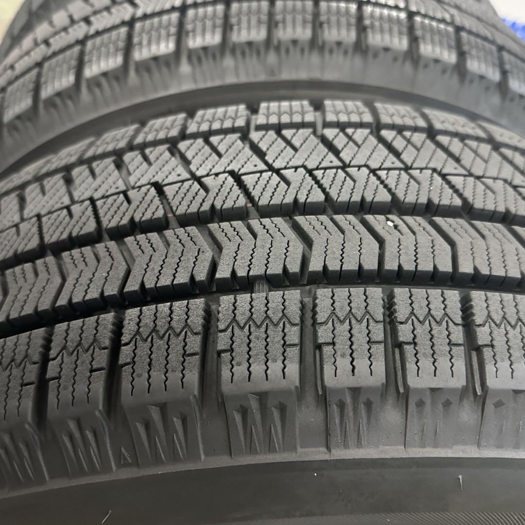 【超バリ溝】215/60R17 スタッドレスタイヤ 4本セット ブリヂストン