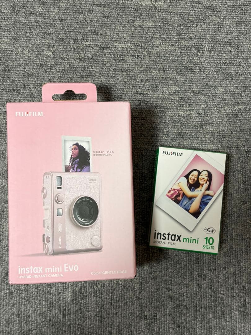 instax mini Evo Gentle Rose とチェキフィルム10枚富士フイルム