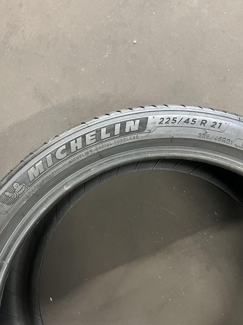 225/45R21 ２本セット