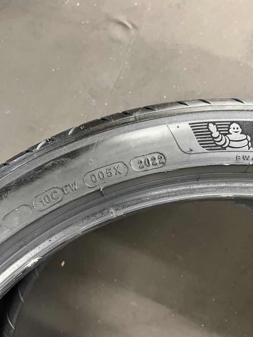 225/45R21 ２本セット