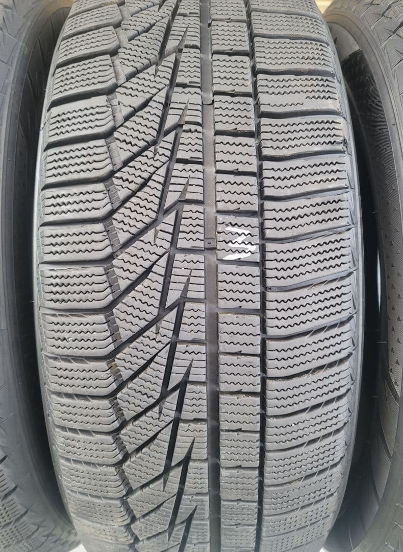 バリ溝!年式21スタッドレス 17インチスタッドレスタイヤ225/55R17 バリ溝!年式21スタッドレス 17インチスタッドレスタイヤ225/55R17