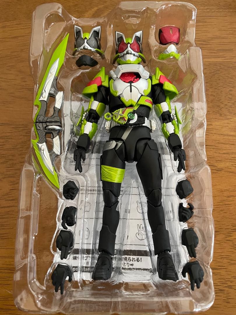 s.h.figuarts 仮面ライダータイクーンS.H.Figuarts