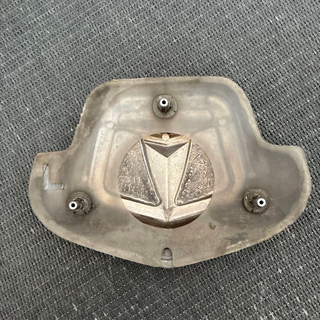 エンブレム 三角形ロゴTOYOTAハイエース旧車