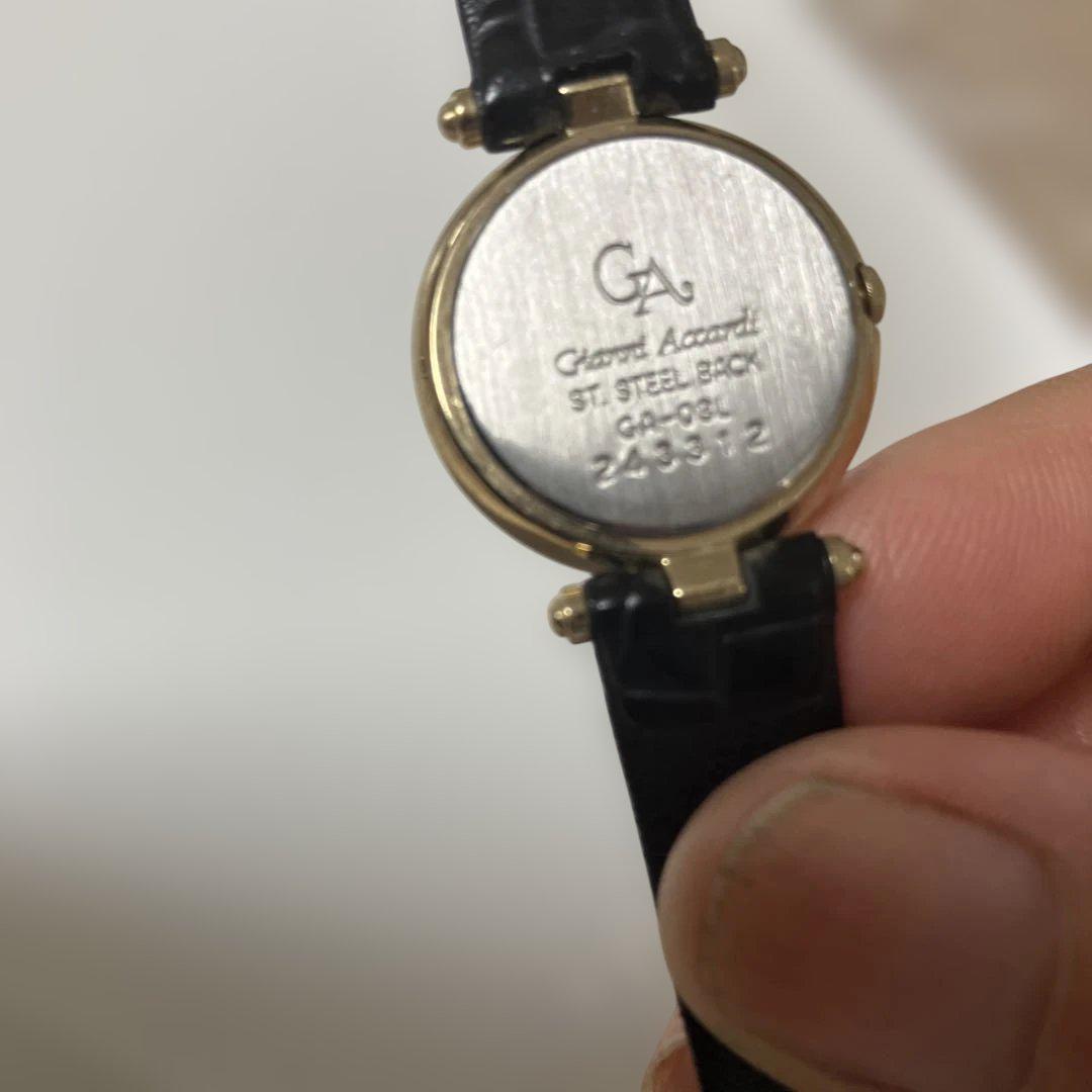 CAレディース 黒レザー 時計
