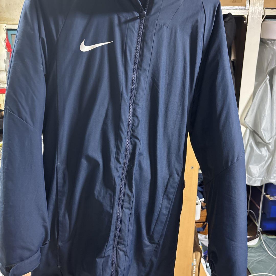 Nike ハーフベンチコート