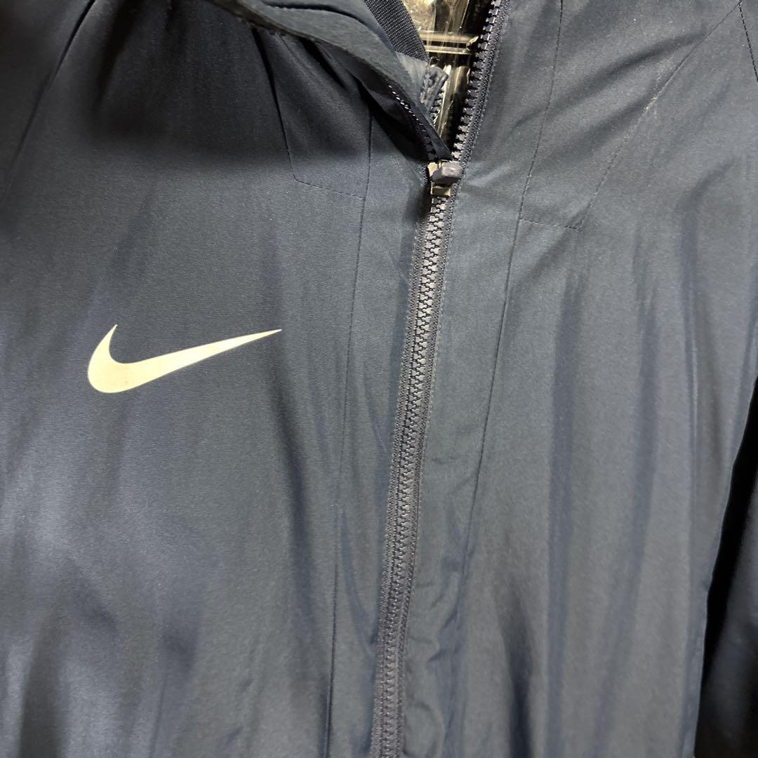Nike ハーフベンチコート