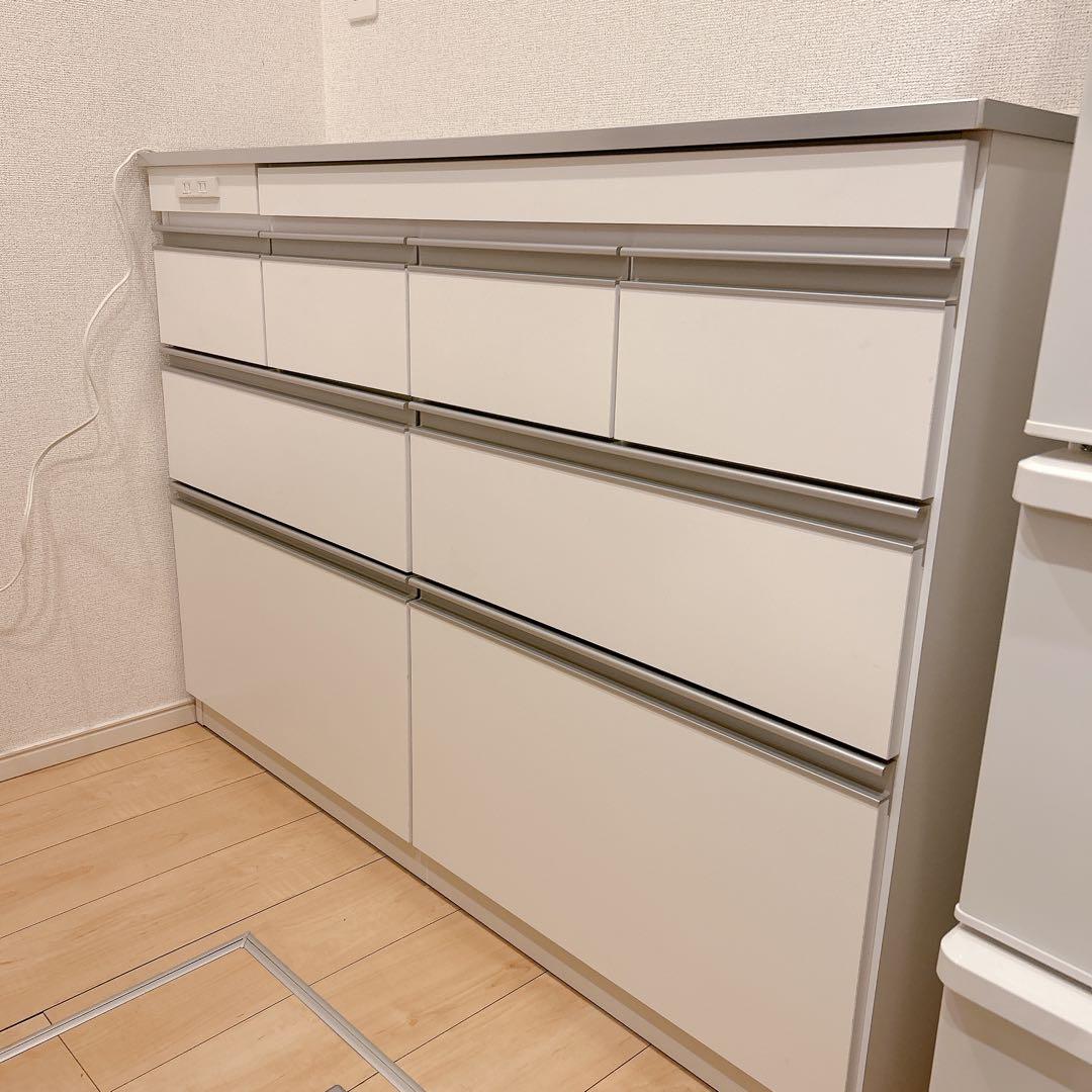 キッチンカウンター 食器棚