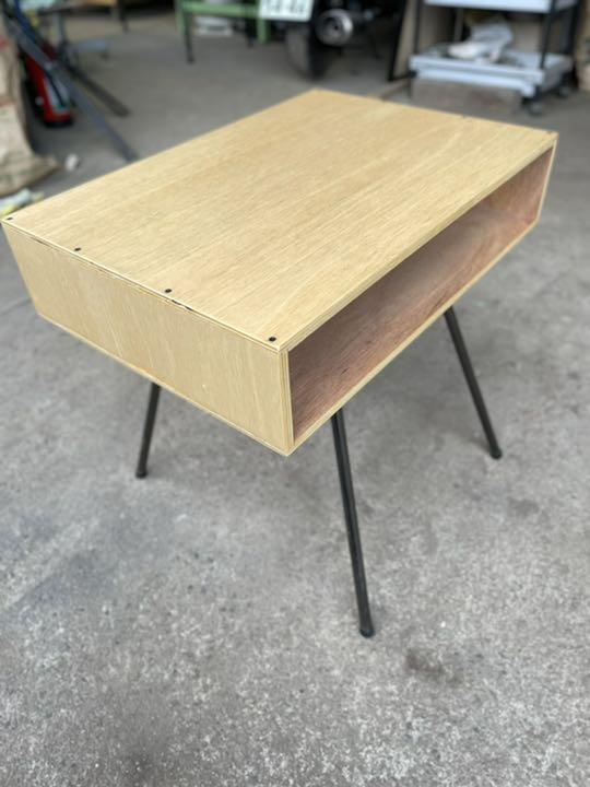 テーブル (ハンドメイド)