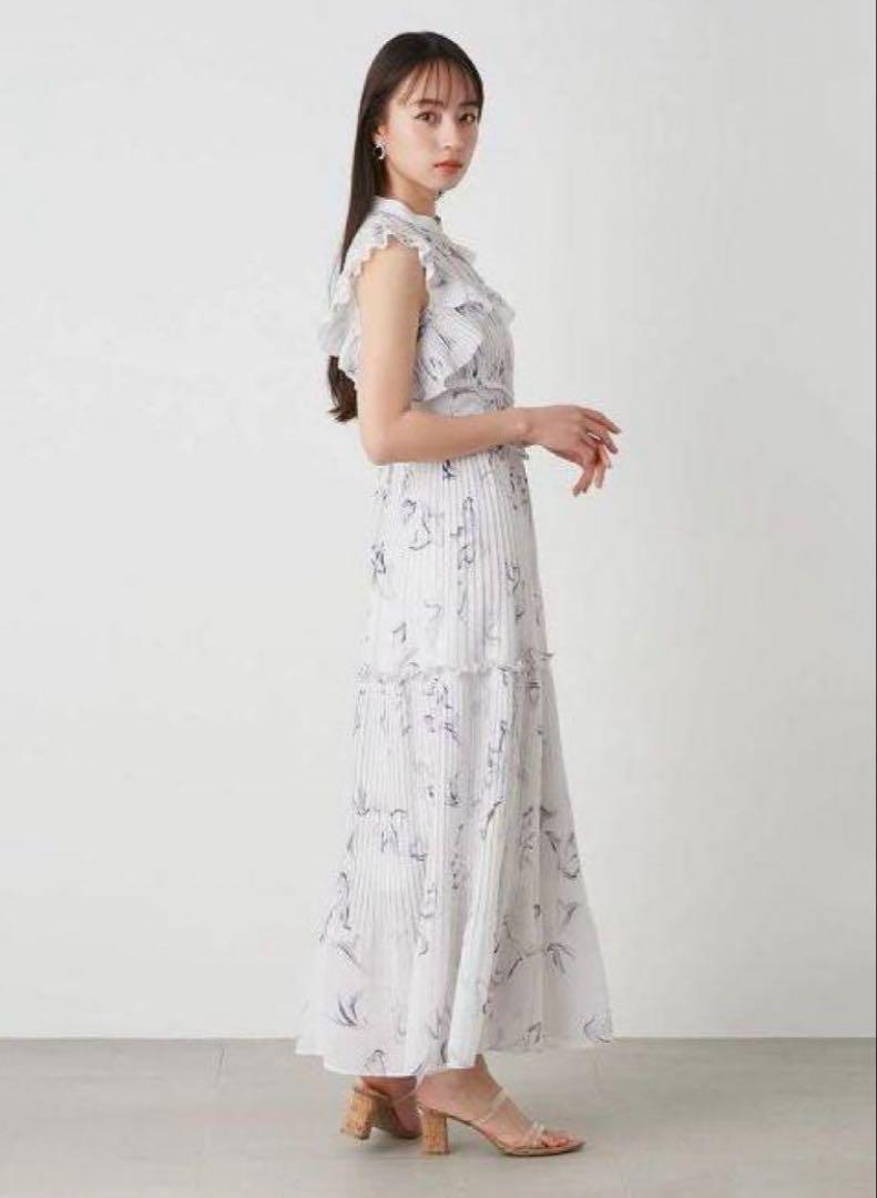 SNIDEL sustainableプリントプリーツワンピース