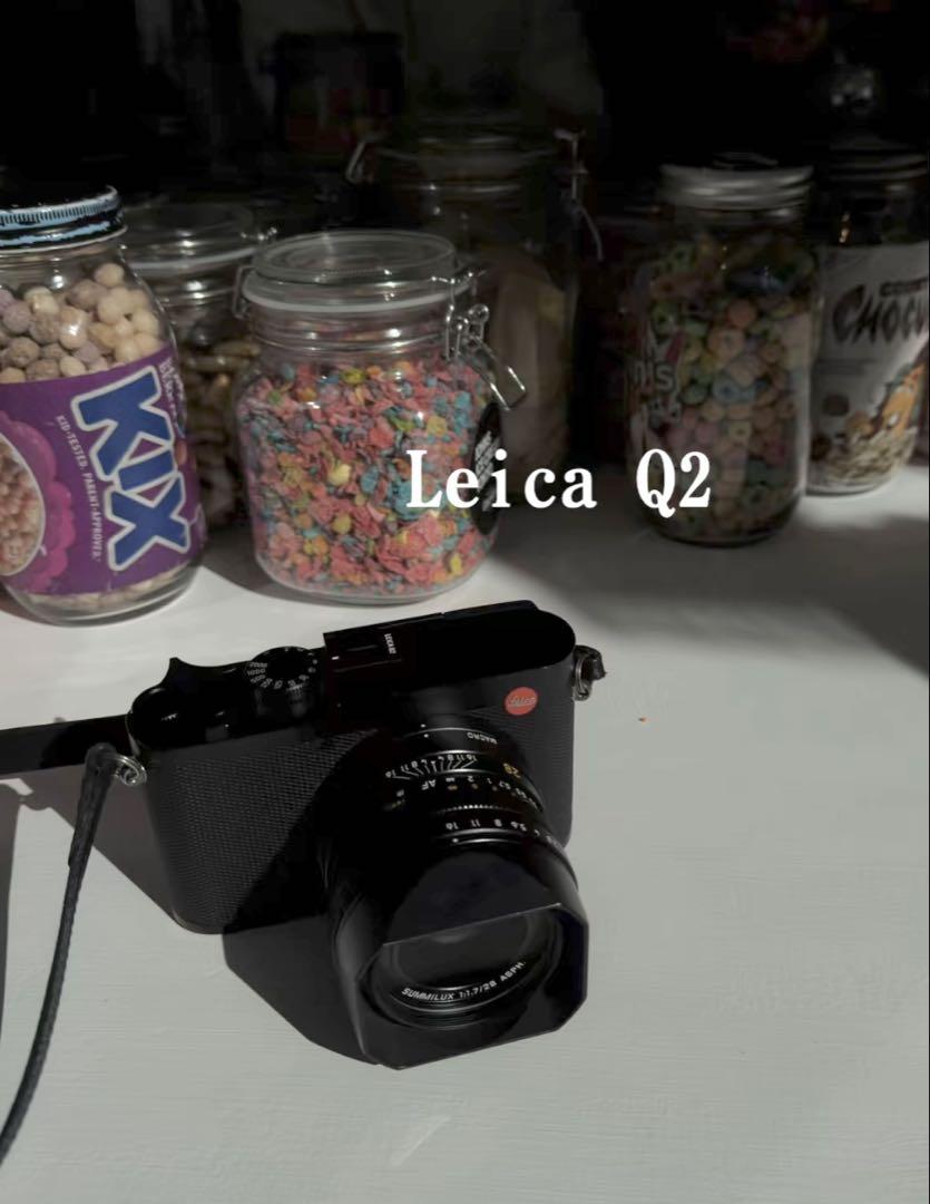 Leica Q2 コンパクトデジタルカメラ