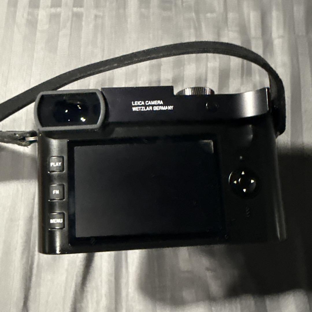 Leica Q2 コンパクトデジタルカメラ