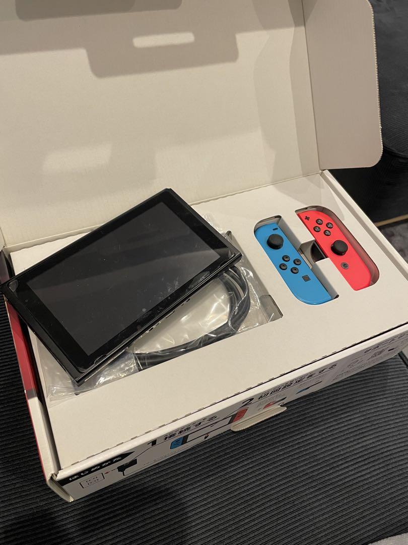 初期　Nintendo Switch 青/赤 Joy-Con付き