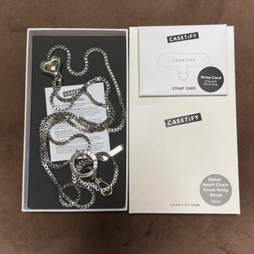 CASETiFY ハートチェーンショルダーストラップ シルバー 5,000円