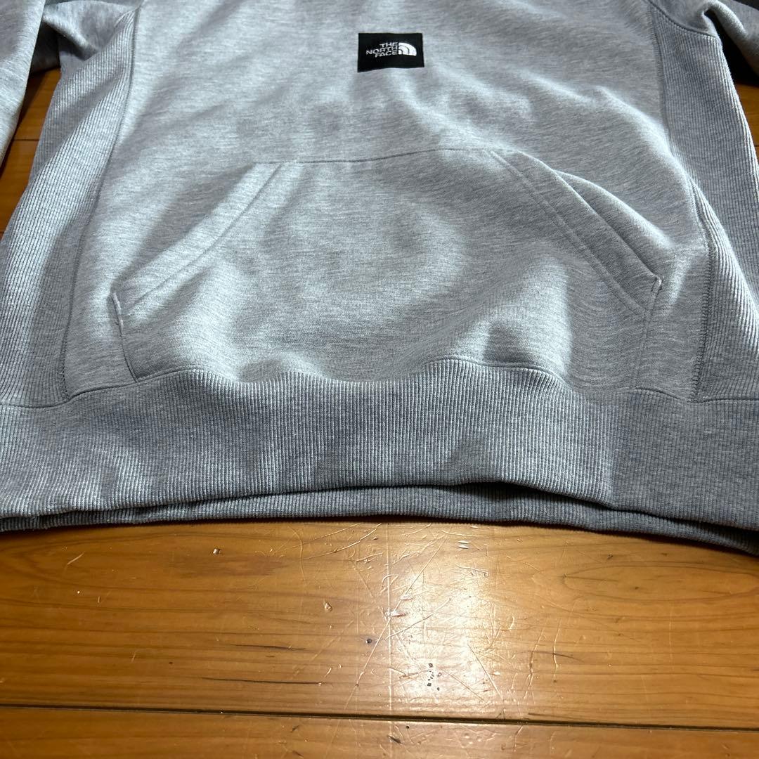 美品THE NORTH FACEノースフェイスボックスロゴフーディーパーカー 美品THE NORTH FACEノースフェイスボックスロゴフーディーパーカー