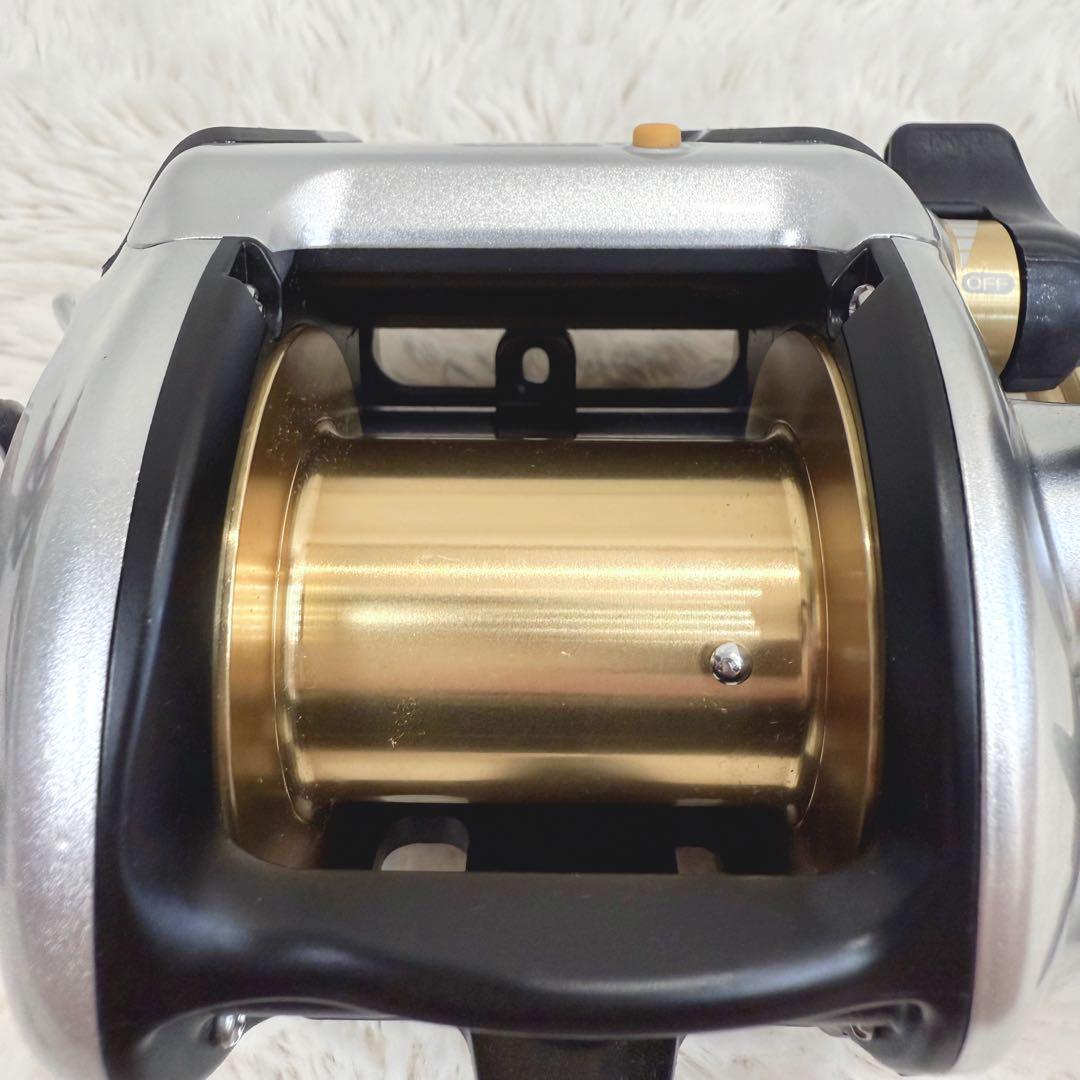 未使用 SHIMANO シマノ電動リール PLEMIO 3000 プレミオ