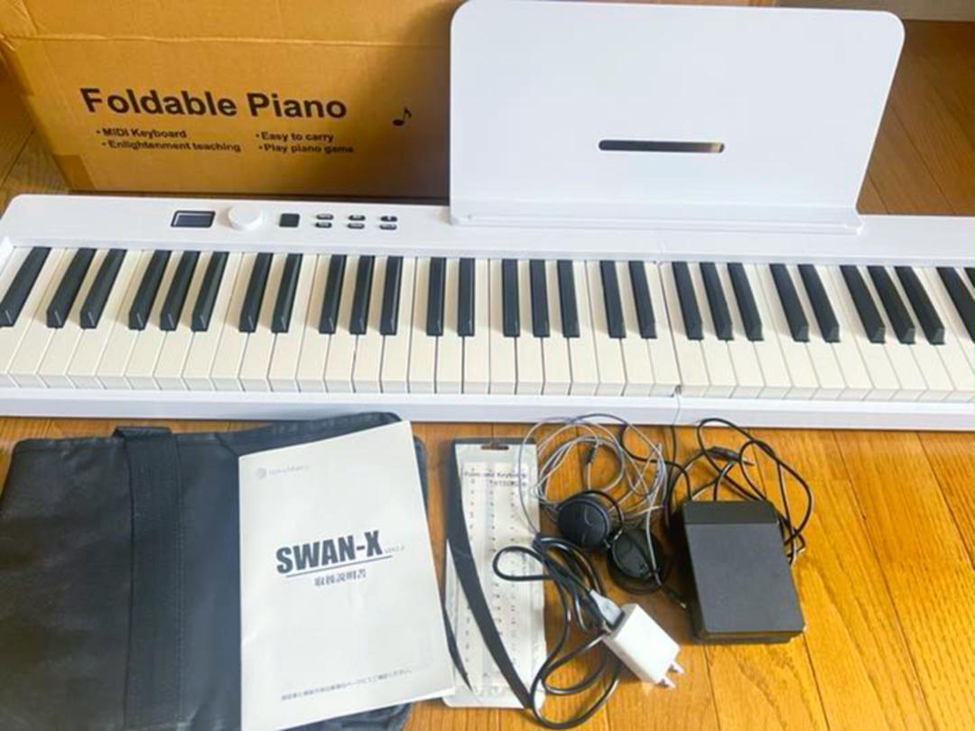 速くおよび自由な 美品】【動作確認済み】充電式 電子ピアノSWAN 61key 鍵盤楽器