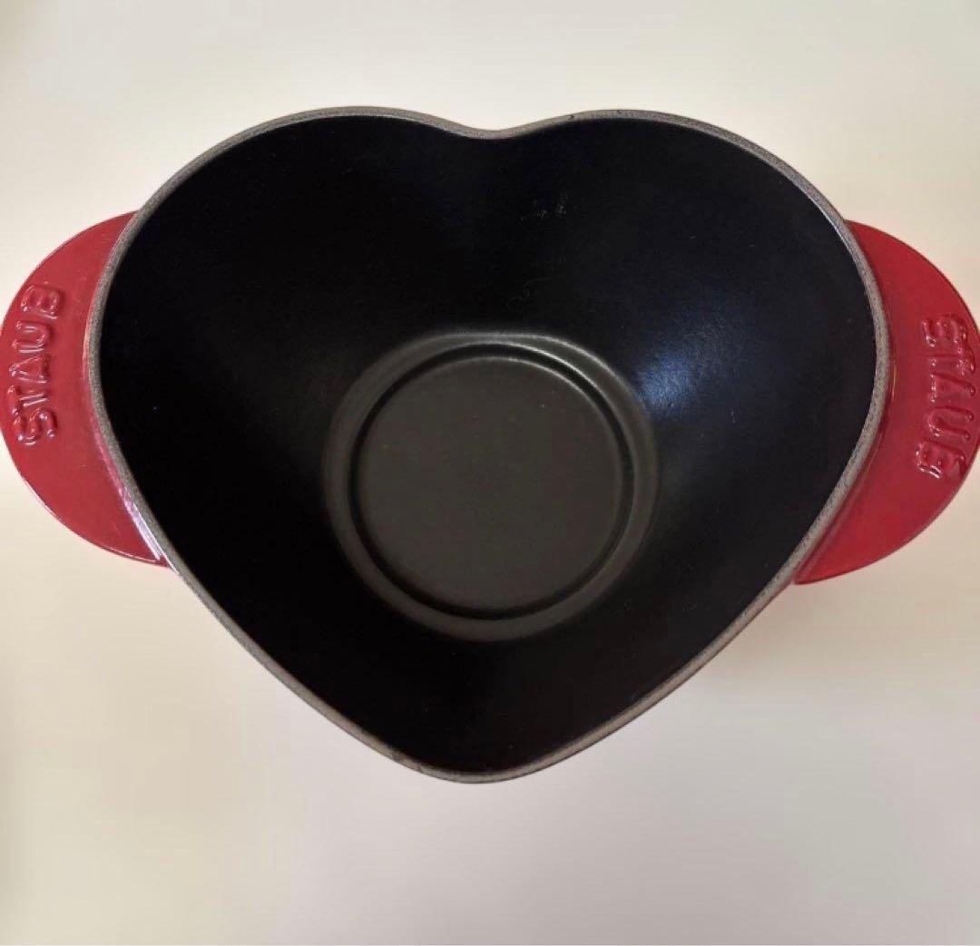 12/16まで✨️ストウブ鍋 ハート 鍋 /チェリー 赤 - メルカリ 12/16まで✨️ストウブ鍋 ハート 鍋 /チェリー 赤 - メルカリ